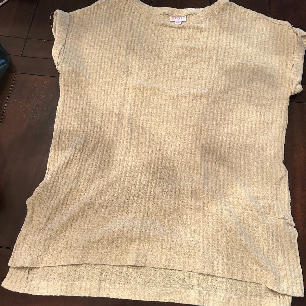 Pale Yellow Waffle Lularoe Leah Top S